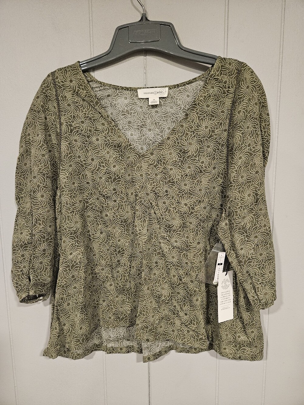 Treasure & Bond Medium Green Popover Peasant Blouse Geometric Floral White NWT
